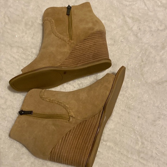 New Lucky Brand peep toe wedge booties size 8M - Picture 3 of 9